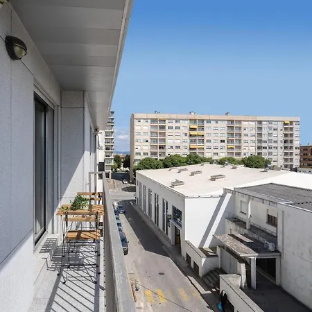 Host Wise - Bright Fresh Flat With Garage - Marques *