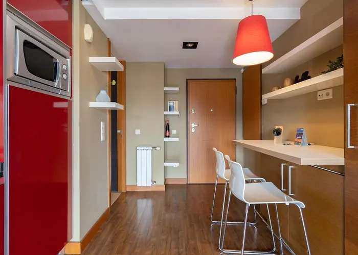 Apartment Host Wise - Bright Fresh Flat With Garage - Marques Porto