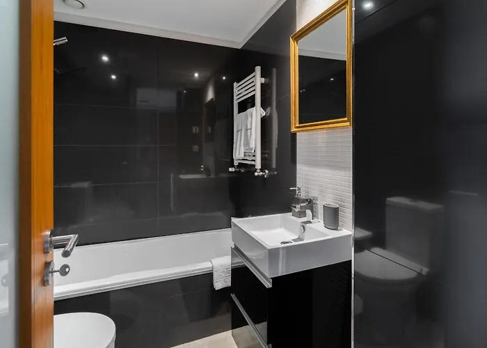 Host Wise - Bright Fresh Flat With Garage - Marques * Porto